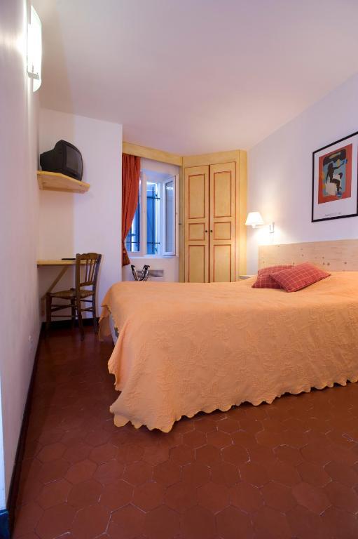 Le Vieux Chateau Aiguines Rom bilde